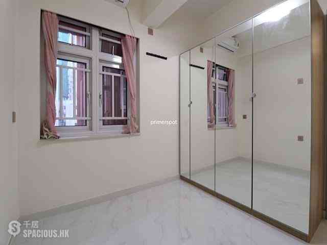 Wan Chai - Johnston Building 04