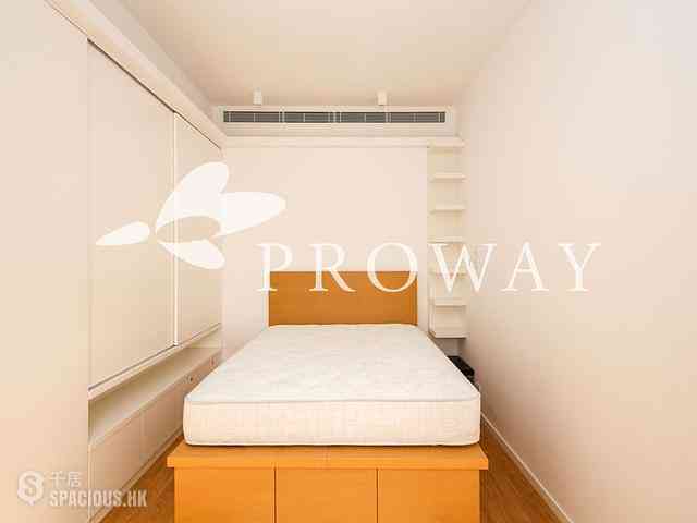 Wan Chai - Convention Plaza Apartments 05