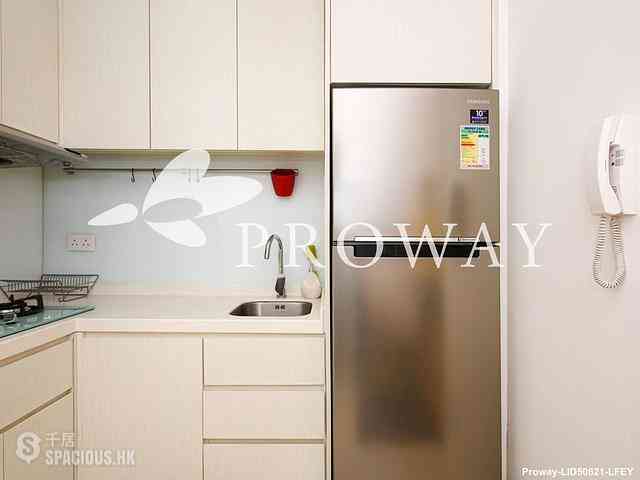 Wan Chai - Convention Plaza Apartments 06