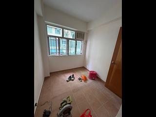 Sai Ying Pun - Hing Wah House 02