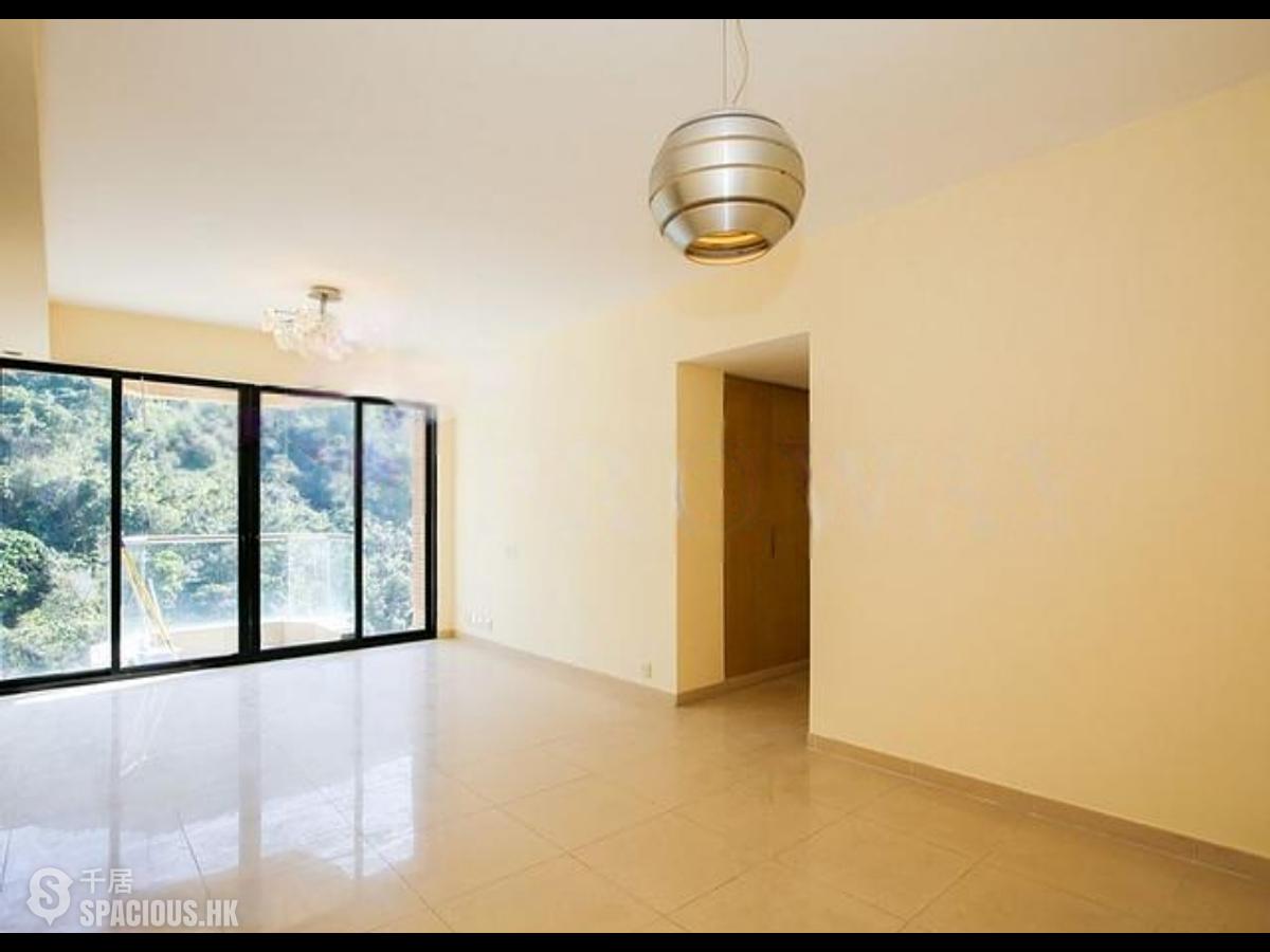 Tai Hang - Ronsdale Garden 01