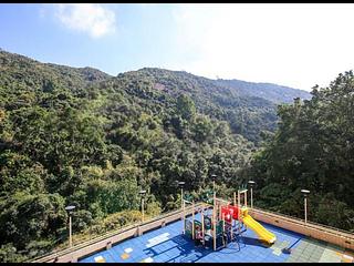 Tai Hang - Ronsdale Garden 02