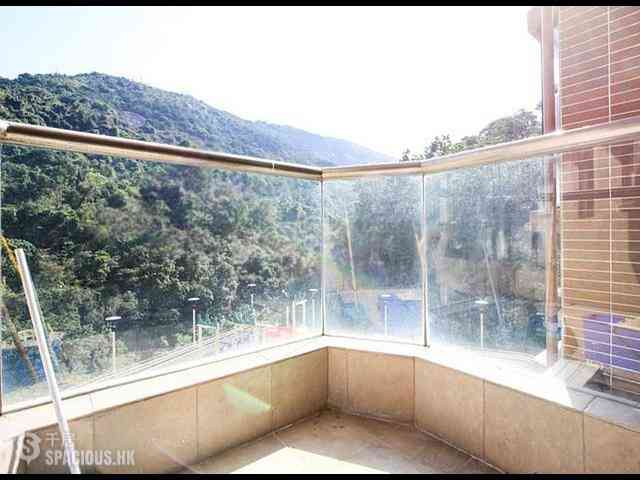 Tai Hang - Ronsdale Garden 03