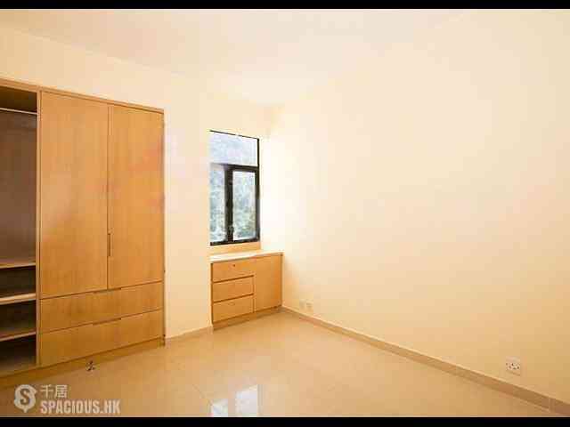 Tai Hang - Ronsdale Garden 05