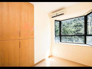 Tai Hang - Ronsdale Garden 07