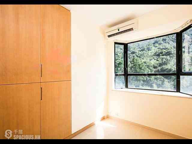 Tai Hang - Ronsdale Garden 07
