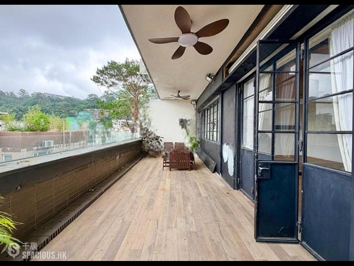 Happy Valley - Sanitarian Apartments 01