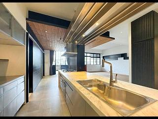 Happy Valley - Sanitarian Apartments 06