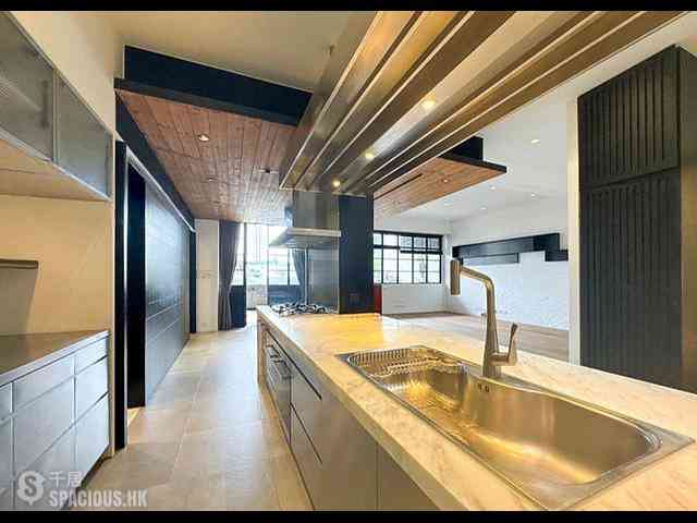 Happy Valley - Sanitarian Apartments 06