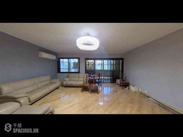 Mid Levels West - Hong Kong Garden 01