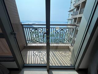 Kennedy Town - The Merton Tower 2 02
