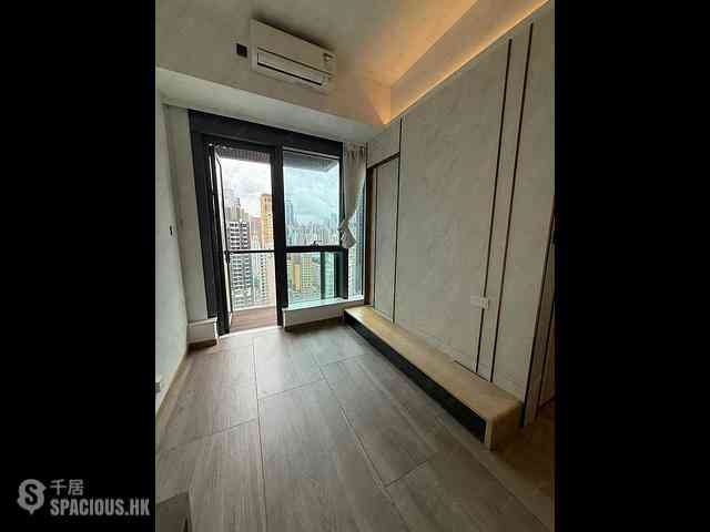 Sai Ying Pun - Two・Artlane 15