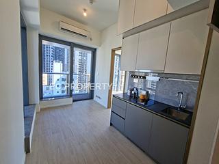 Sai Ying Pun - Des Voeux W Residence 03