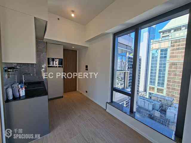 Sai Ying Pun - Des Voeux W Residence 04