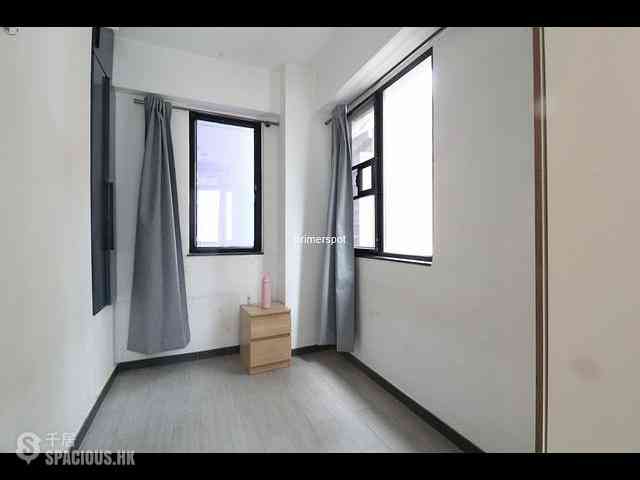 Wan Chai - Yen Men Building 01