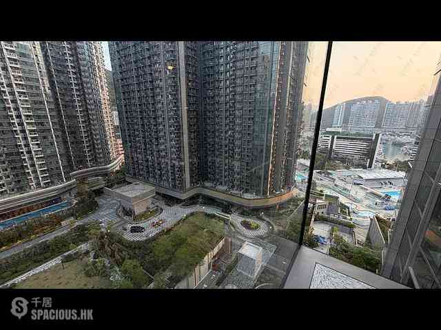 Wong Chuk Hang - The Southside Phase 3B Blue Coast Tower 2A 09
