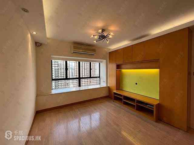 Mid Levels West - Lyttelton Garden Block 1 01