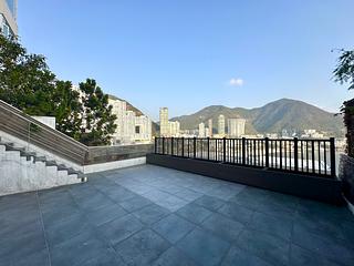 Repulse Bay - The Beachfront 09