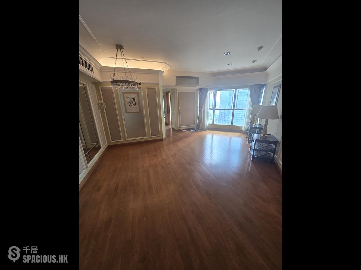 West Kowloon - The Waterfront Phase 1 Block 2 01