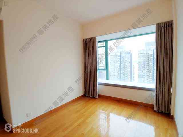 Sai Ying Pun - Bon-Point 03