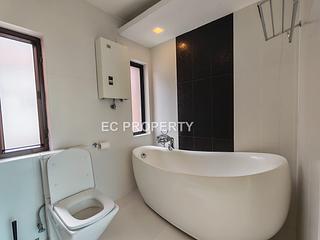 Chung Hom Kok - Cypresswaver Villas 11