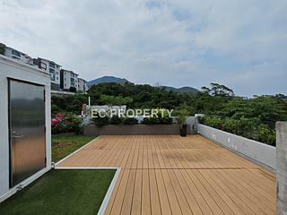 Chung Hom Kok - Cypresswaver Villas 02