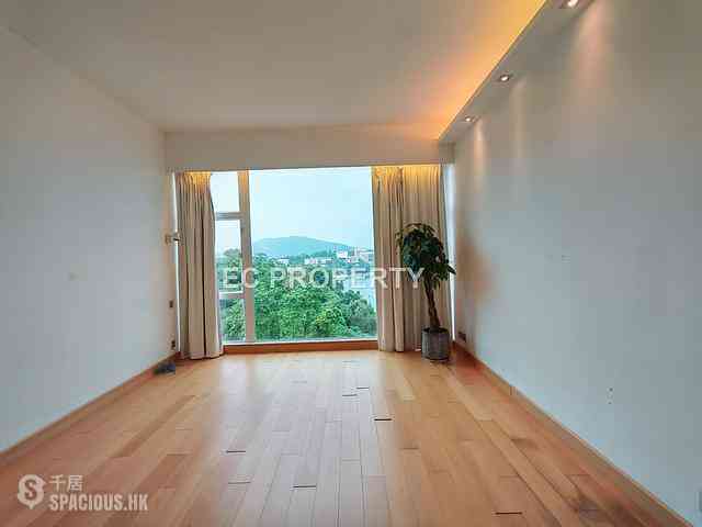 Chung Hom Kok - Cypresswaver Villas 08