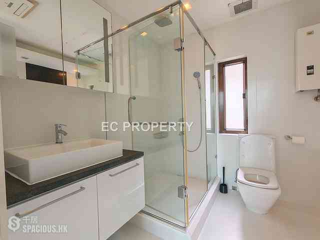 Chung Hom Kok - Cypresswaver Villas 10