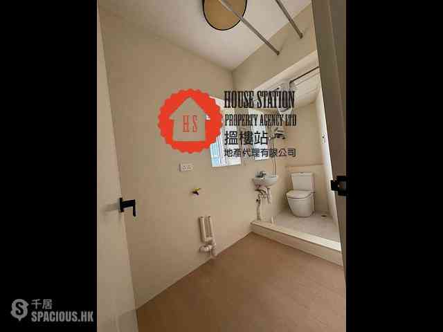 Tai Kok Tsui - The Long Beach Tower 9 02