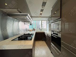 Soho - Centrestage 10