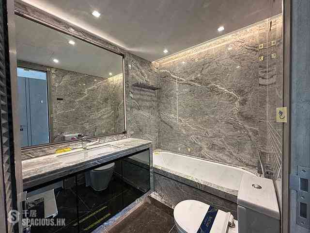 Wong Chuk Hang - The Southside Phase 3B Blue Coast Tower 1B 07