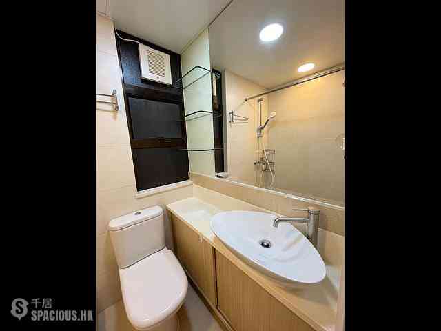 Sai Ying Pun - Golden Phoenix Court 08