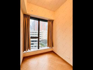 Shek Tong Tsui - Novum West Block 5 04
