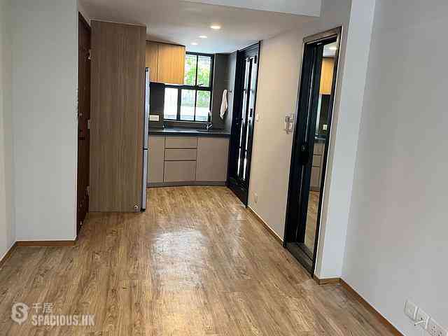 Sheung Wan - 256-258, Hollywood Road 03