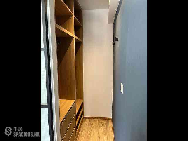 Sheung Wan - 256-258, Hollywood Road 04