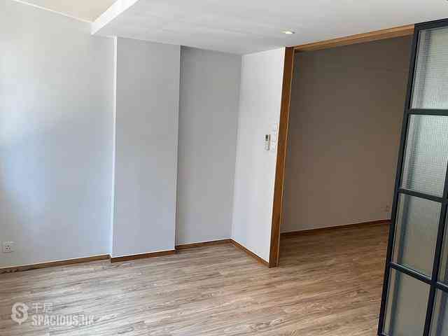 Sheung Wan - 256-258, Hollywood Road 07