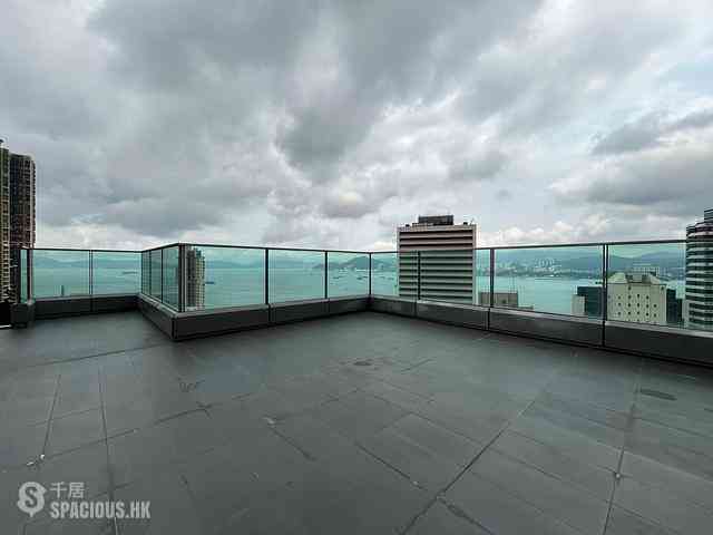 Shek Tong Tsui - Novum West 01