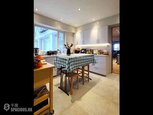 Stubbs Road - Villa Monte Rosa 09