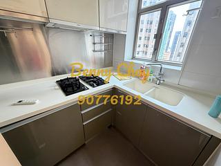 Sai Ying Pun - Island Crest Block 2 08