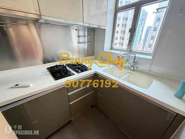 Sai Ying Pun - Island Crest Block 2 08