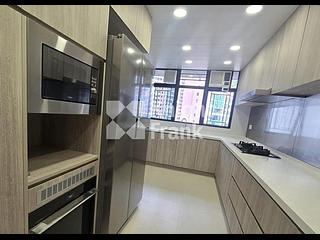 Mid Levels Central - Clovelly Court 05