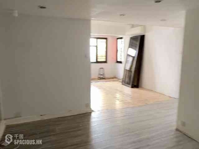 Causeway Bay - Kingston Building 01