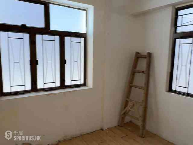 Causeway Bay - Kingston Building 06