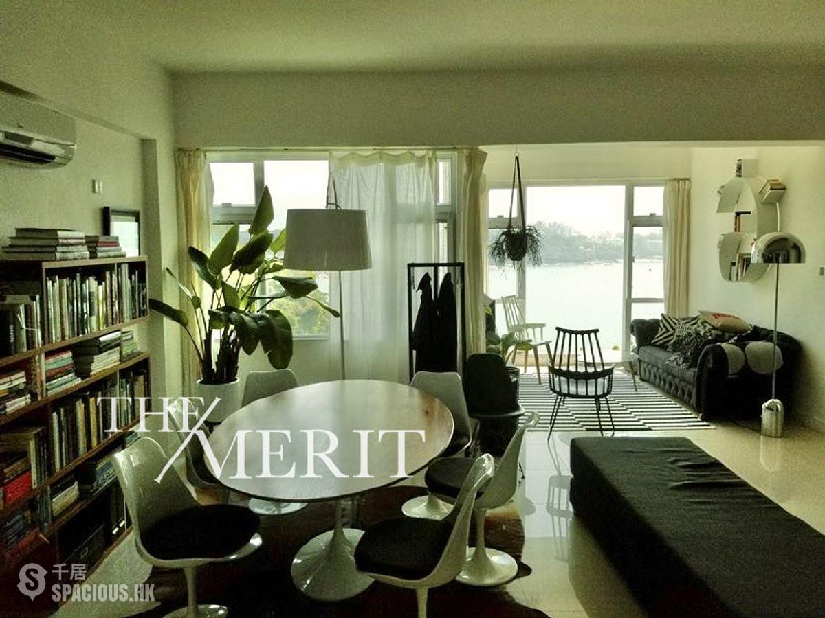 Chung Hom Kok - Cypresswaver Villas 01