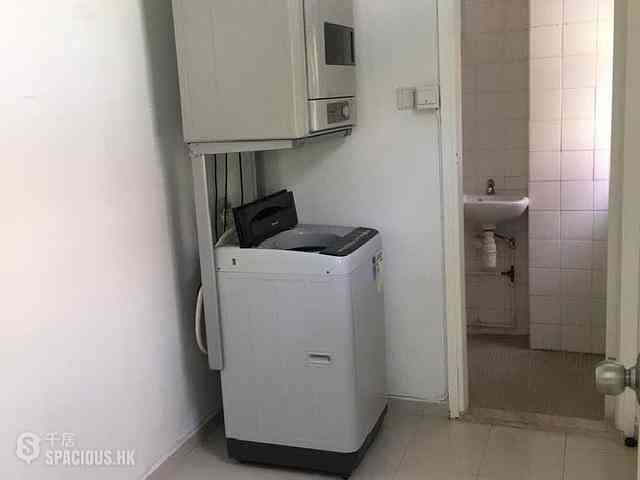 Chung Hom Kok - Cypresswaver Villas 05