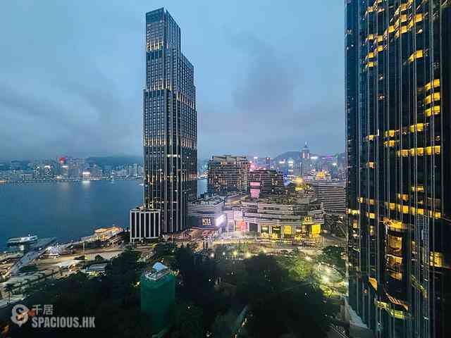 Tsim Sha Tsui - Harbour Pinnacle 02