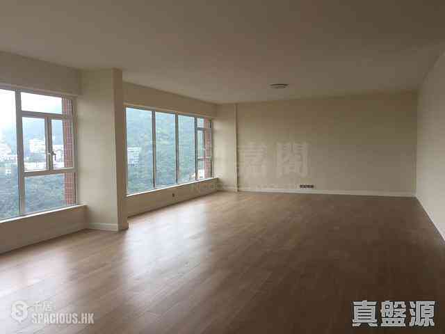 Stubbs Road - Leon Court 01