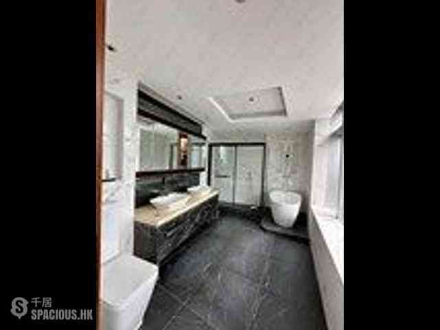 Wong Chuk Hang - Marinella Block 2 09