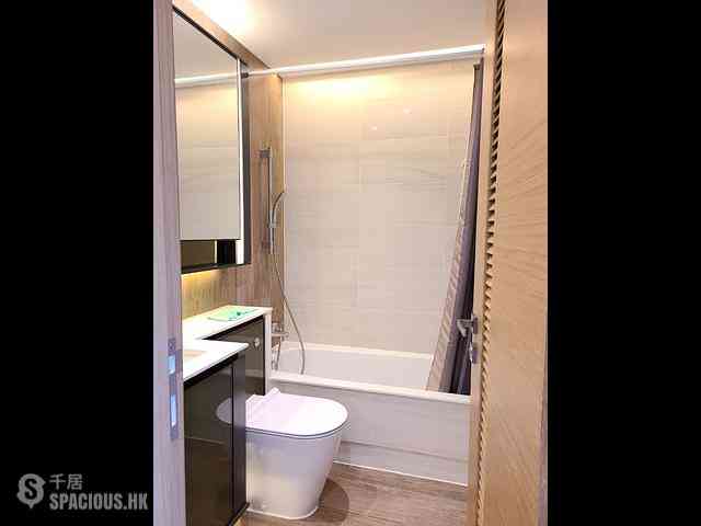 Gold Coast / So Kwun Wat - The Bloomsway The Laguna Tower 6 05