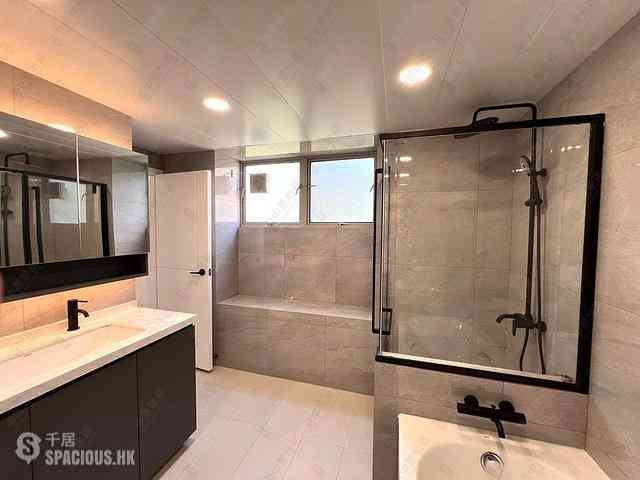 Mid Levels Central - Tregunter Tower 3 11